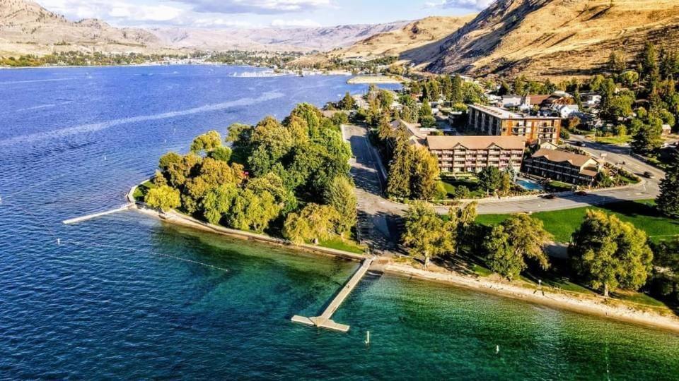 Lakeside Lodge And Suites Chelan Exterior photo