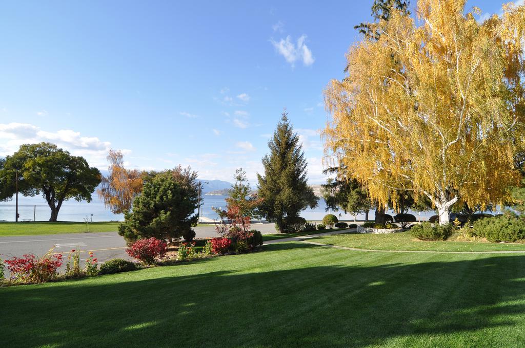 Lakeside Lodge And Suites Chelan Exterior photo