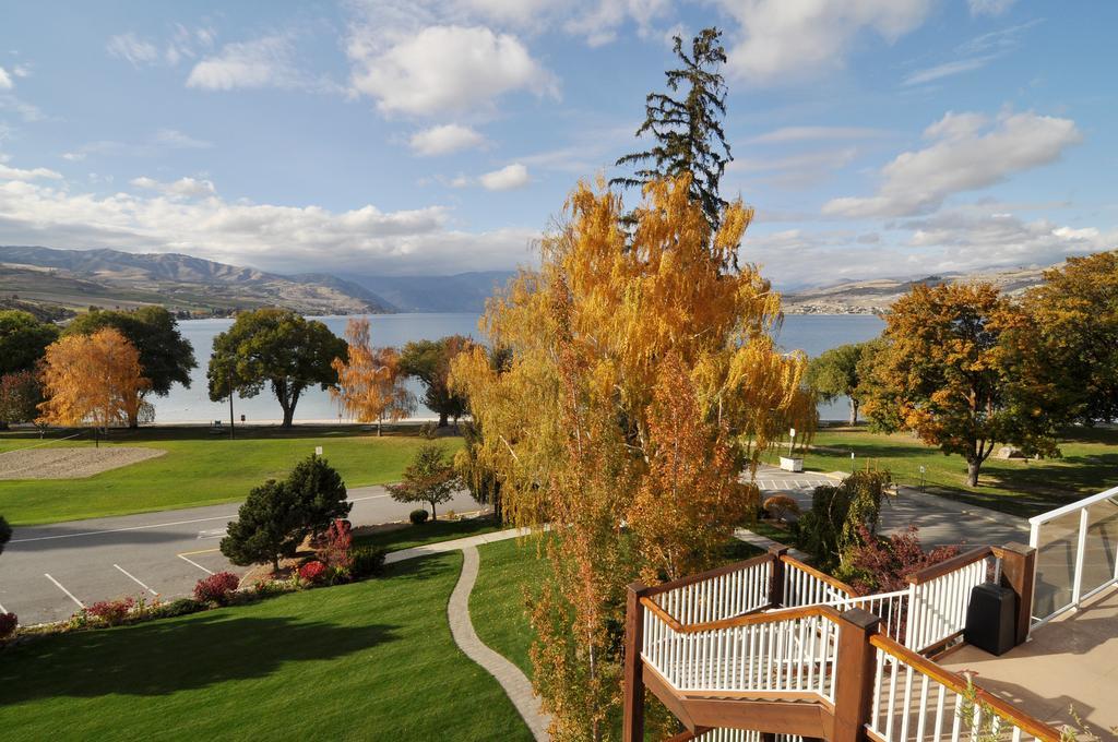 Lakeside Lodge And Suites Chelan Exterior photo