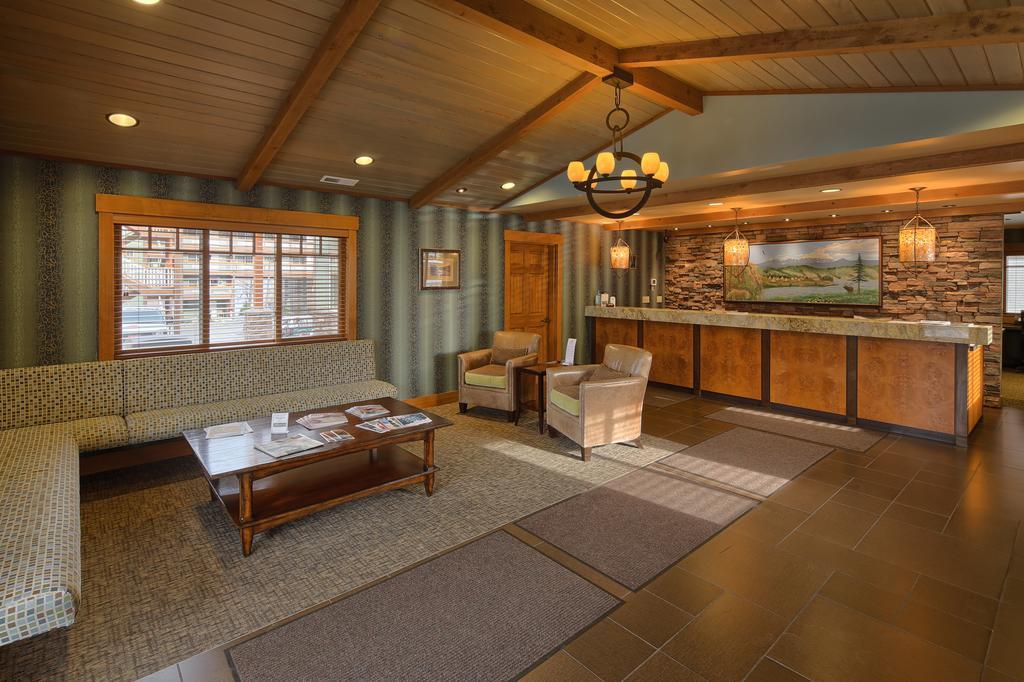 Lakeside Lodge And Suites Chelan Exterior photo