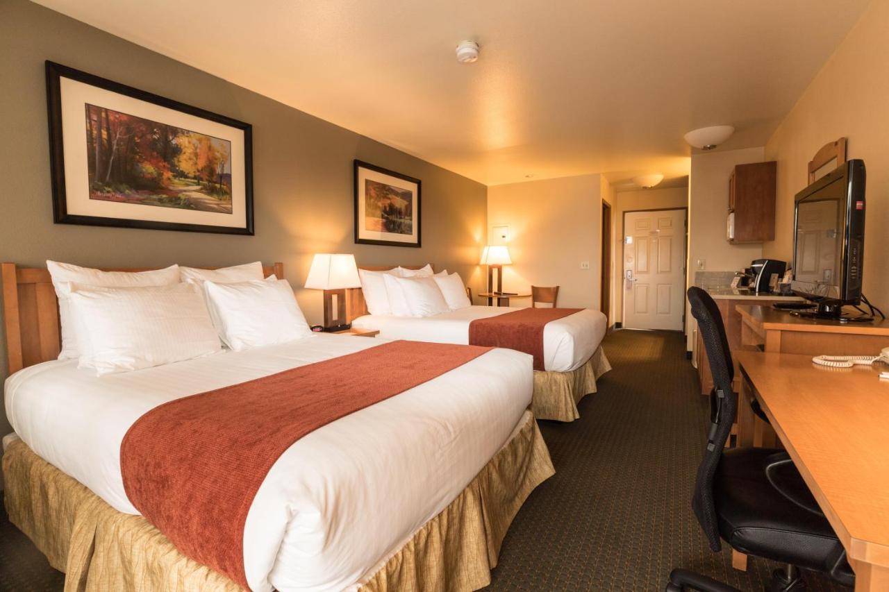 Lakeside Lodge And Suites Chelan Exterior photo