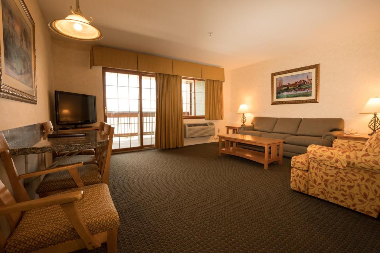 Lakeside Lodge And Suites Chelan Exterior photo