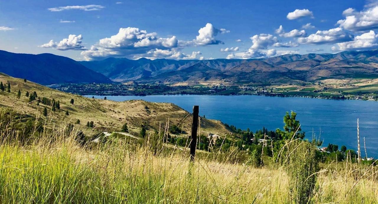 Lakeside Lodge And Suites Chelan Exterior photo