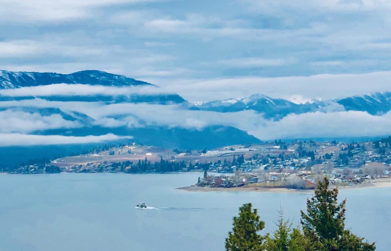 Lakeside Lodge And Suites Chelan Exterior photo