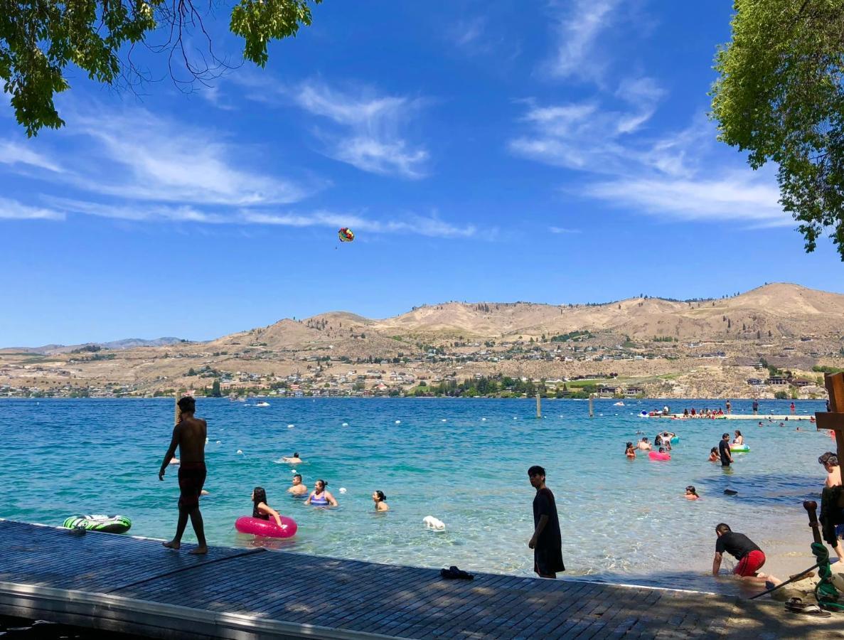 Lakeside Lodge And Suites Chelan Exterior photo